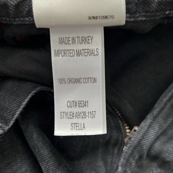 Agolde Stella Shorts - Picture 4 of 6